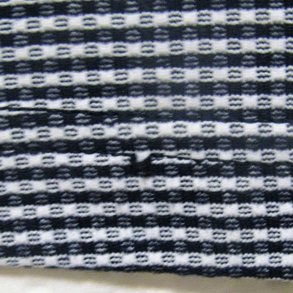 Lululemon Navy blue & white racer back tank top - Picture 4 of 6